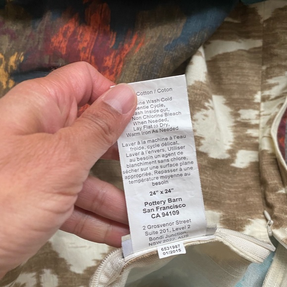 Pottery Barn Pair of 24x24 Pillow Covers - Picture 5 of 5